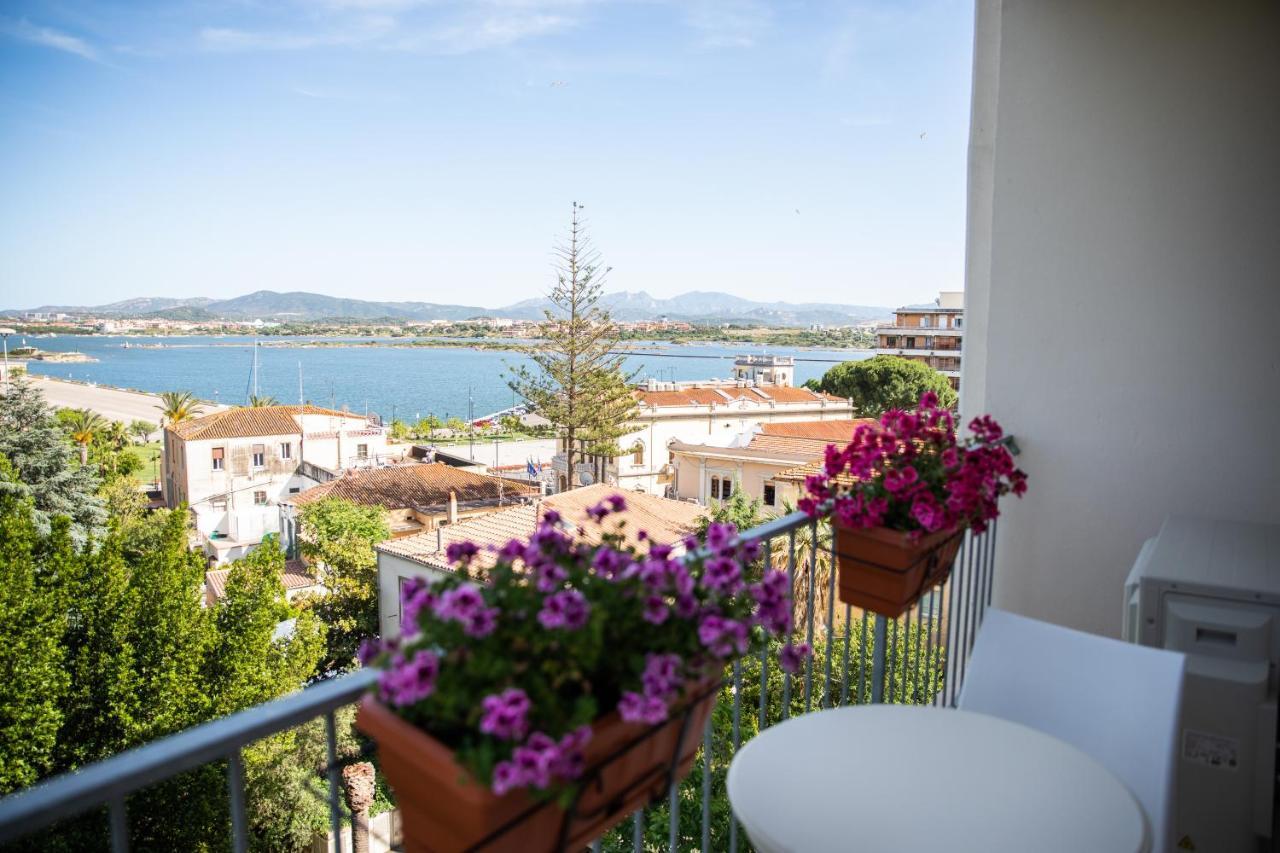 Antares Rooms And Suites Olbia Exterior photo